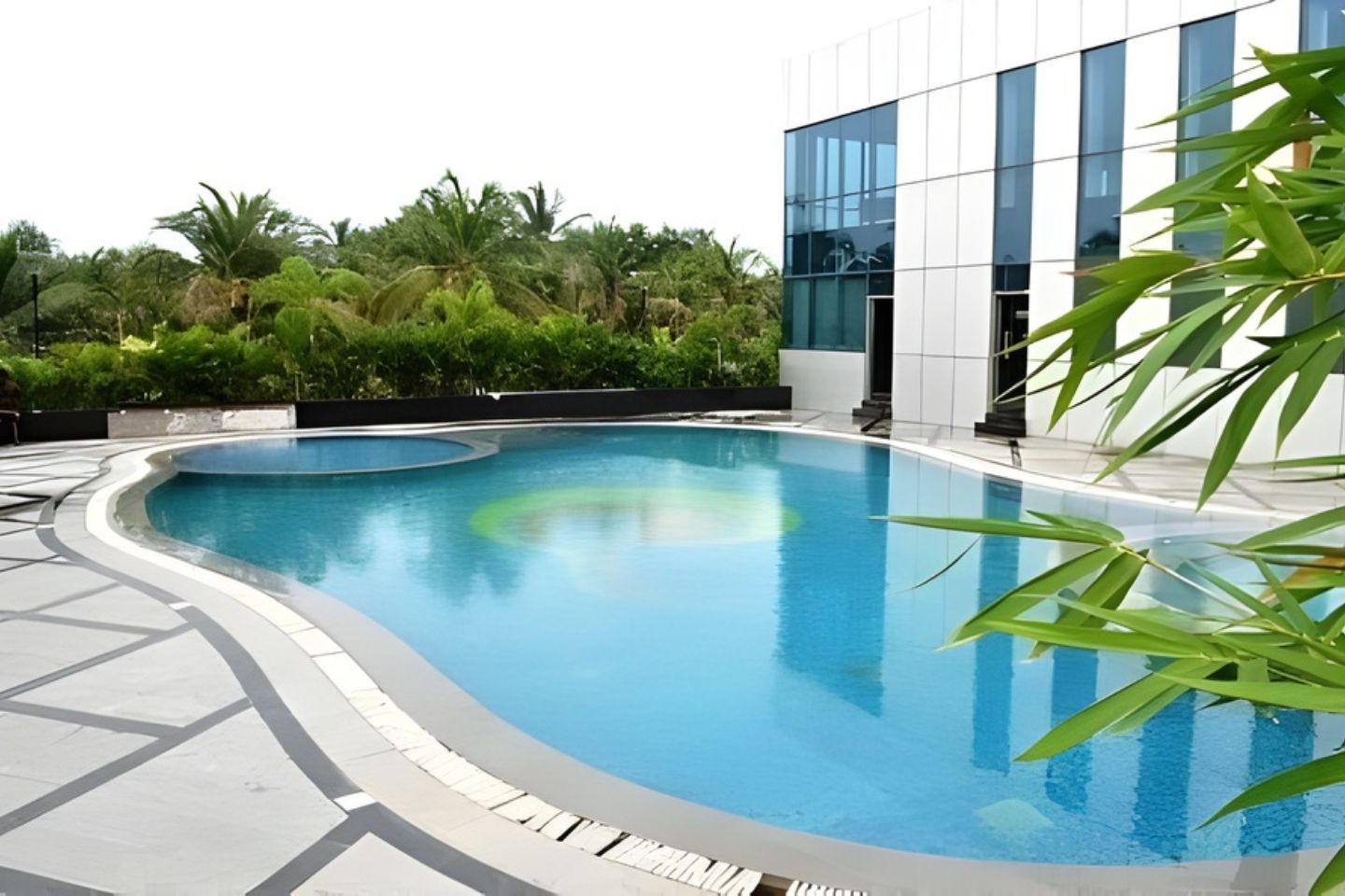 Country Club Jade Resort